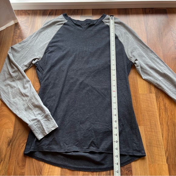 Lululemon Long Sleeve V Neck - Picture 2 of 5